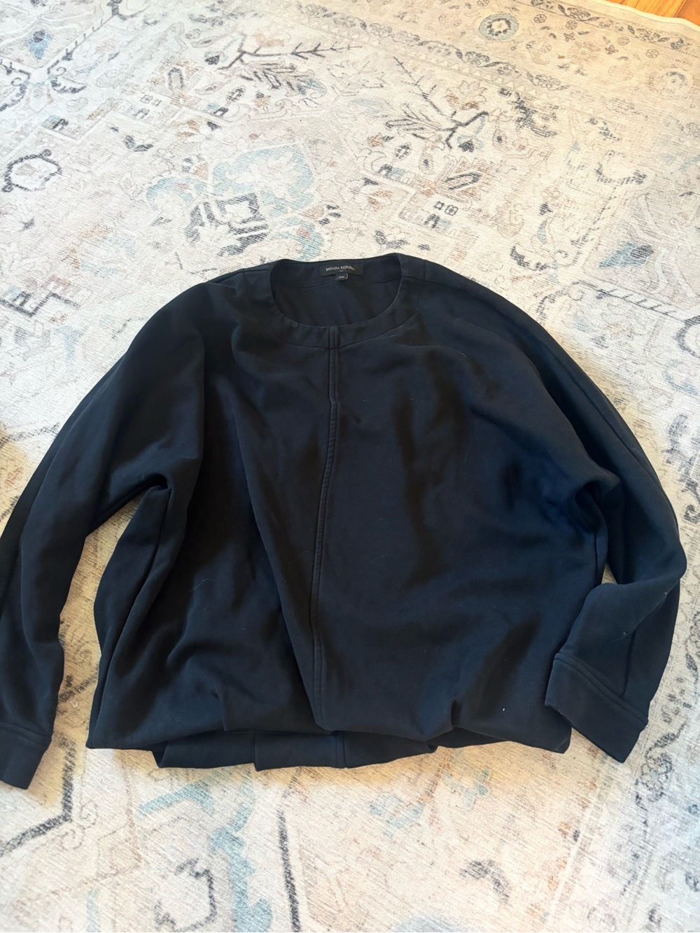 Banana Republic Black Crewneck Sweatshirt